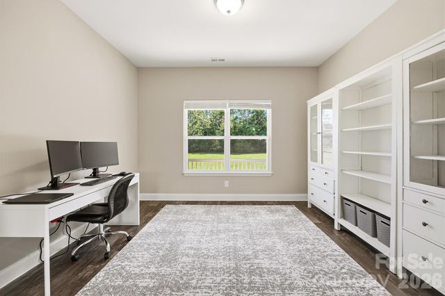 3154 NE 43RD Avenue, Hickory, NC 28601