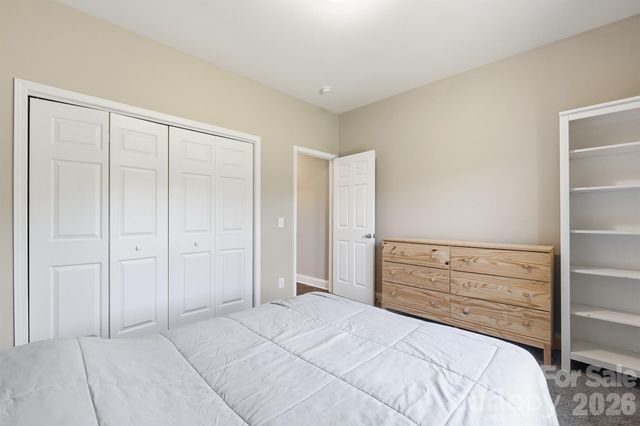 3154 NE 43RD Avenue, Hickory, NC 28601