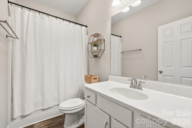 3154 NE 43RD Avenue, Hickory, NC 28601