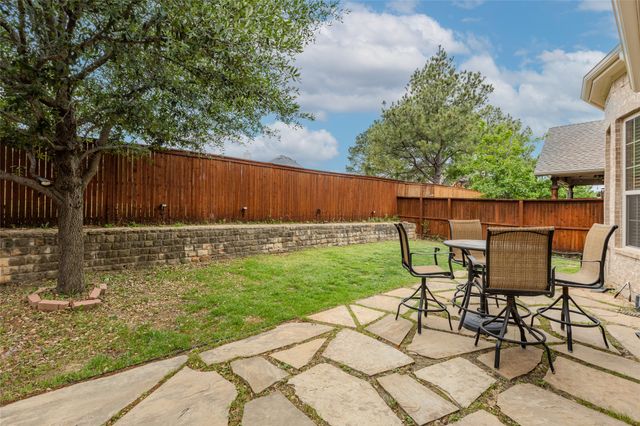 8313 Bayberry Avenue, Lantana, TX 76226