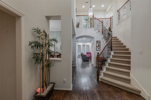 8313 Bayberry Avenue, Lantana, TX 76226