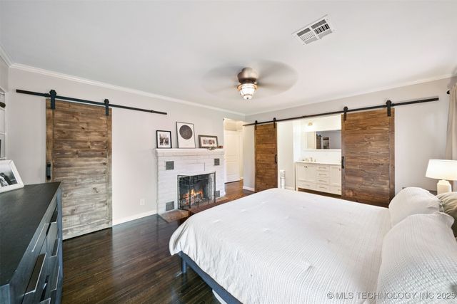 2340 S College Avenue S, Tulsa, OK 74114