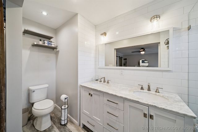 2340 S College Avenue S, Tulsa, OK 74114