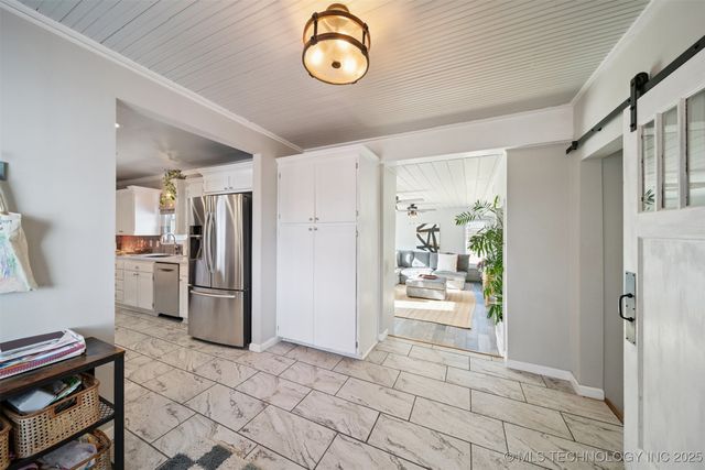 2340 S College Avenue S, Tulsa, OK 74114