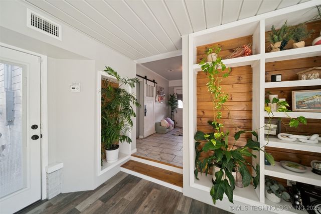 2340 S College Avenue S, Tulsa, OK 74114