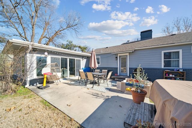 2340 S College Avenue S, Tulsa, OK 74114