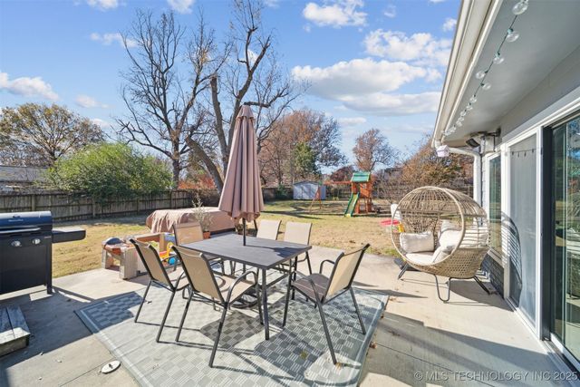 2340 S College Avenue S, Tulsa, OK 74114