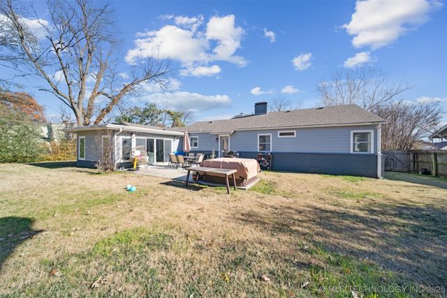 2340 S College Avenue S, Tulsa, OK 74114