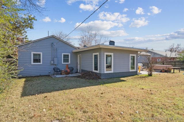 2340 S College Avenue S, Tulsa, OK 74114