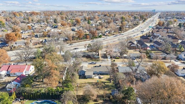 2340 S College Avenue S, Tulsa, OK 74114