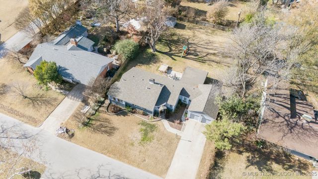 2340 S College Avenue S, Tulsa, OK 74114