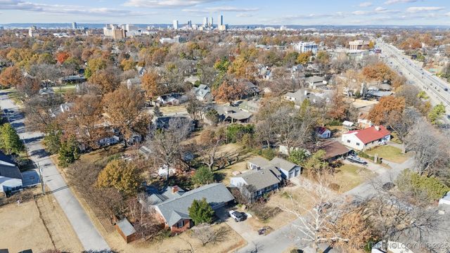 2340 S College Avenue S, Tulsa, OK 74114