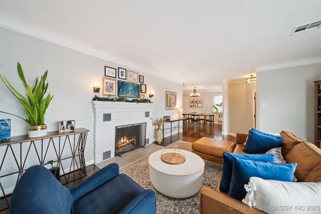 2340 S College Avenue S, Tulsa, OK 74114