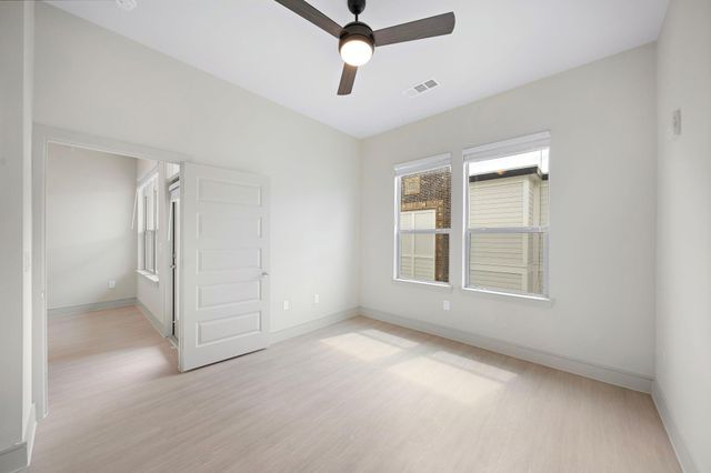 4840 North Shepherd Drive A1, Houston, TX 77018