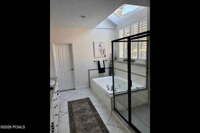 5475 E Pioneer Fork Road, Salt Lake City, UT 84108