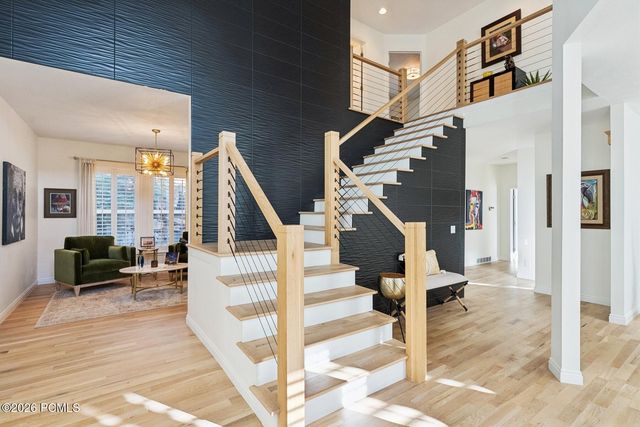 5475 E Pioneer Fork Road, Salt Lake City, UT 84108