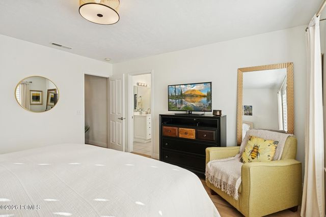 5475 E Pioneer Fork Road, Salt Lake City, UT 84108