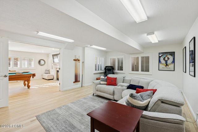 5475 E Pioneer Fork Road, Salt Lake City, UT 84108