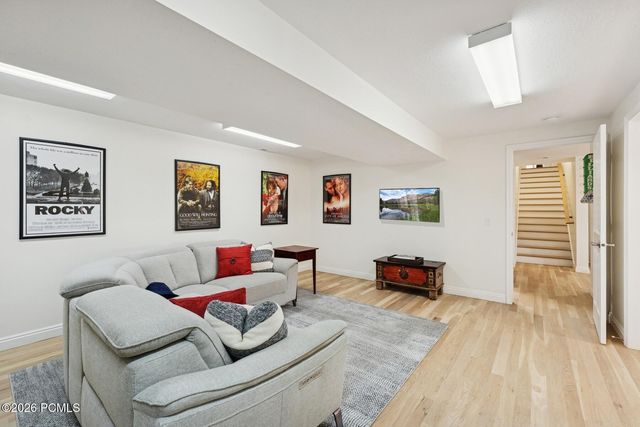 5475 E Pioneer Fork Road, Salt Lake City, UT 84108