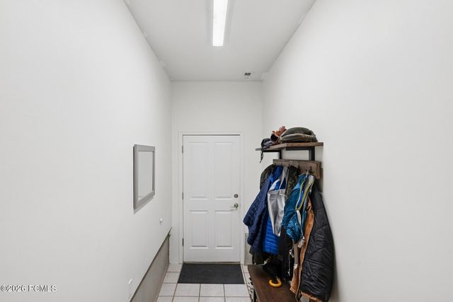 5475 E Pioneer Fork Road, Salt Lake City, UT 84108