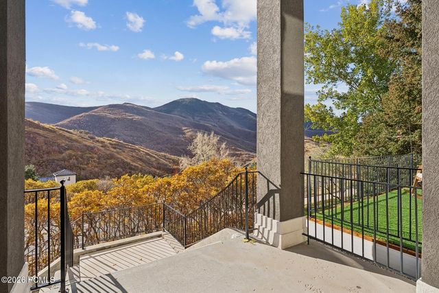 5475 E Pioneer Fork Road, Salt Lake City, UT 84108