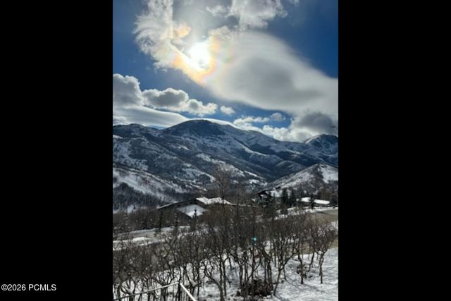 5475 E Pioneer Fork Road, Salt Lake City, UT 84108