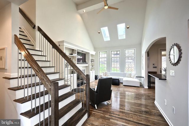 2252 SPANGLER CIR, York, PA 17406