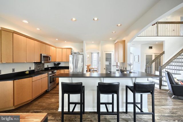 2252 SPANGLER CIR, York, PA 17406