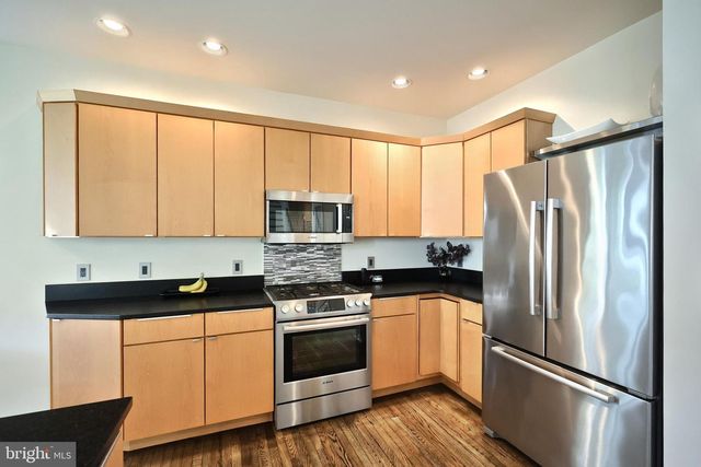 2252 SPANGLER CIR, York, PA 17406