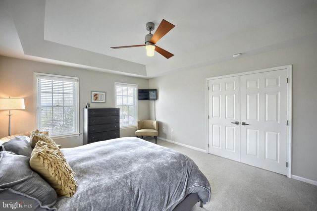 2252 SPANGLER CIR, York, PA 17406