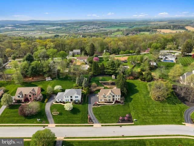 2252 SPANGLER CIR, York, PA 17406