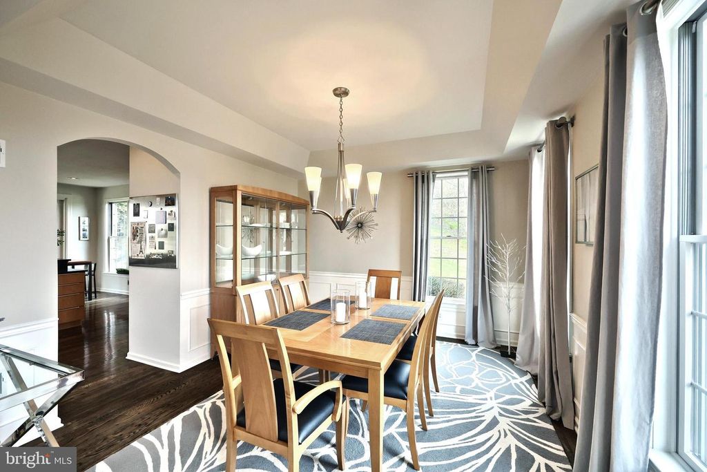 Image 21 of property listing at 2252 SPANGLER CIR, York, PA 17406