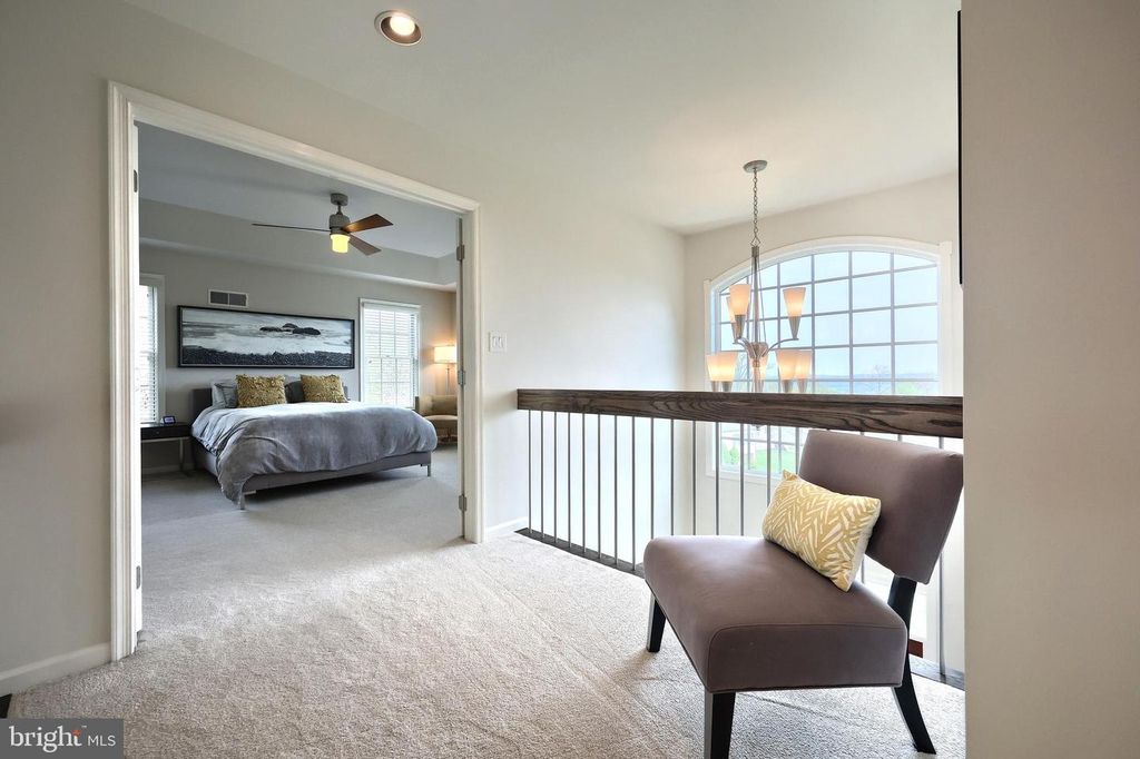 Image 39 of property listing at 2252 SPANGLER CIR, York, PA 17406