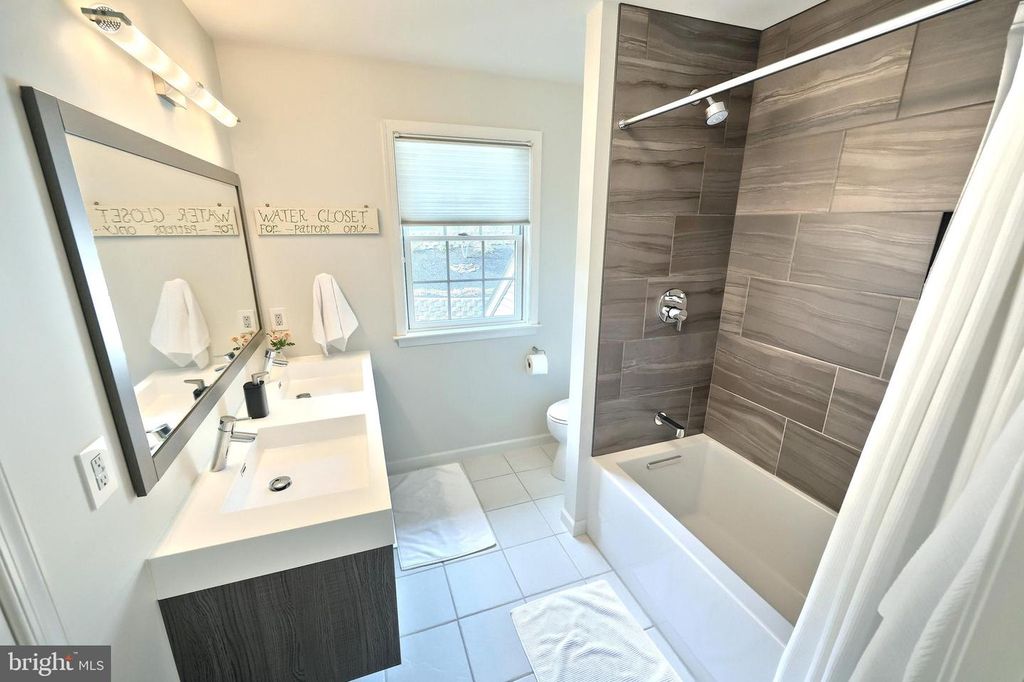 Image 50 of property listing at 2252 SPANGLER CIR, York, PA 17406