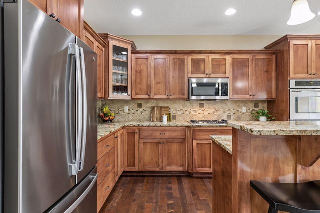 2146 Vermillion Bay, Woodbury, MN 55129