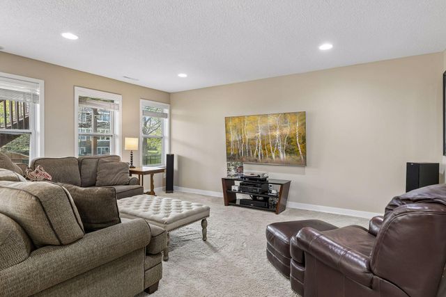 2146 Vermillion Bay, Woodbury, MN 55129