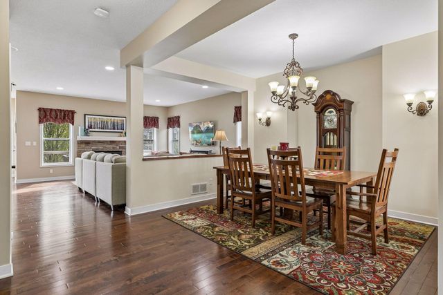 2146 Vermillion Bay, Woodbury, MN 55129
