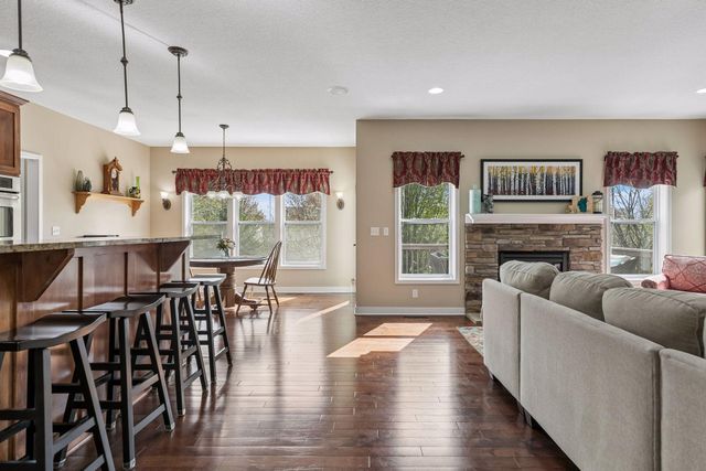 2146 Vermillion Bay, Woodbury, MN 55129