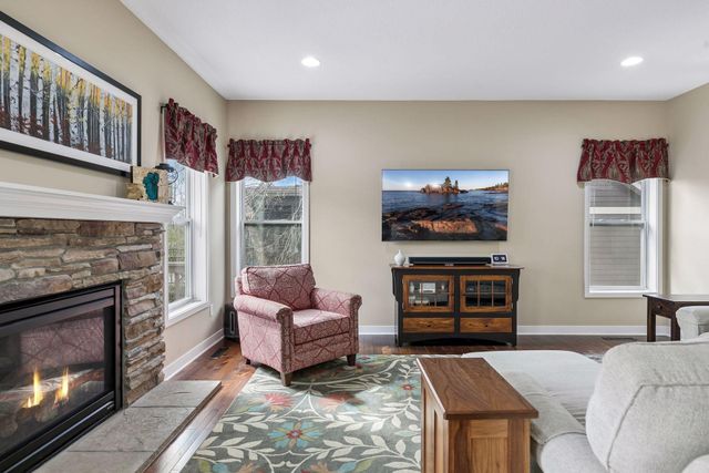 2146 Vermillion Bay, Woodbury, MN 55129