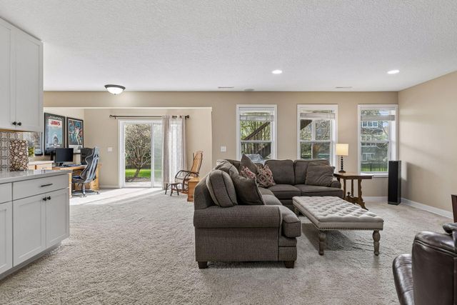 2146 Vermillion Bay, Woodbury, MN 55129