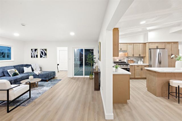 27574 Loyola Ave, Hayward, CA 94545