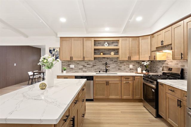 27574 Loyola Ave, Hayward, CA 94545