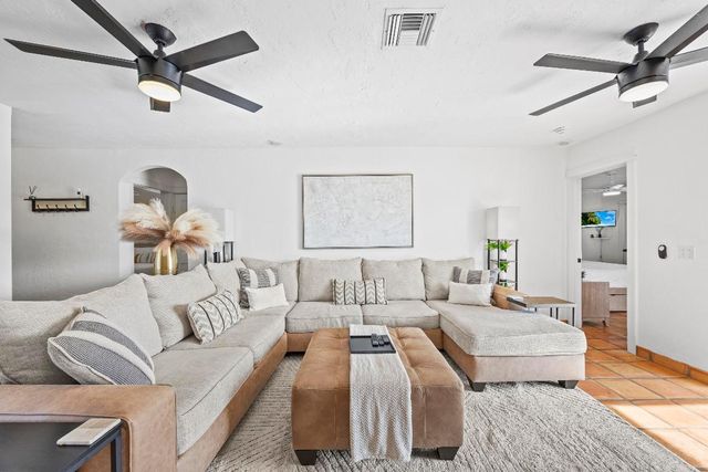 1130 SE 5th Avenue, Pompano Beach, FL 33060