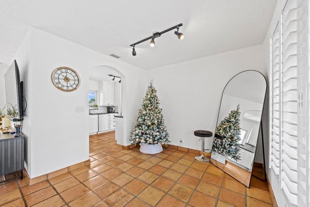 1130 SE 5th Avenue, Pompano Beach, FL 33060