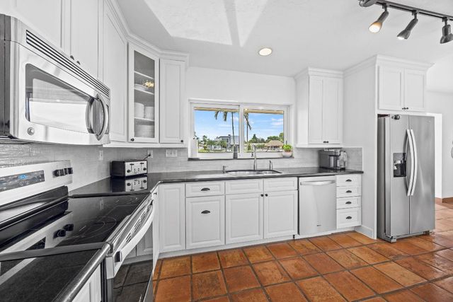 1130 SE 5th Avenue, Pompano Beach, FL 33060