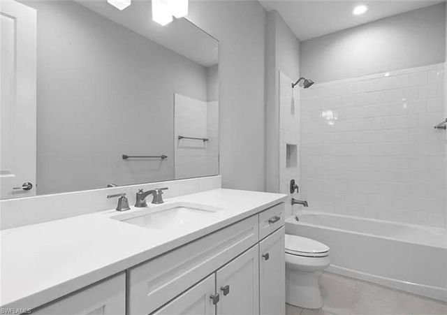 4636 Skysail DR, Naples, FL 34120
