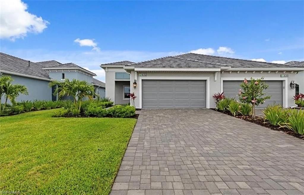 4636 Skysail DR, Naples, FL 34120