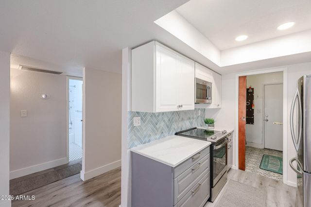 5114 E MONTE VISTA Road, Phoenix, AZ 85008