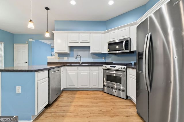 5495 Hampton Court, College Park, GA 30349