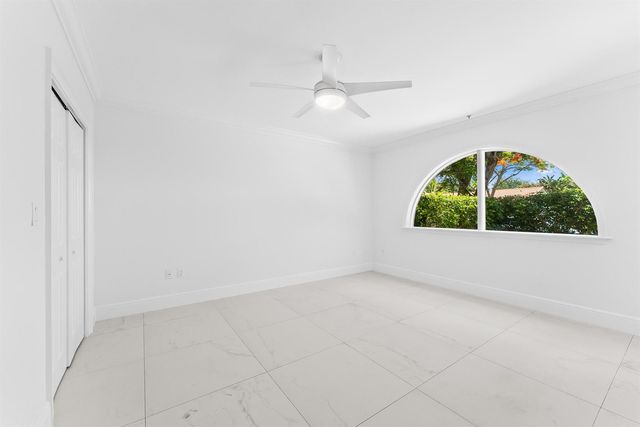 456 E Boca Raton Road, Boca Raton, FL 33432